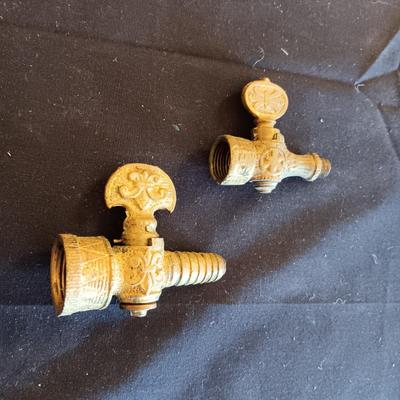 ANTIQUE ORNATE GAS LAMP BRASS VALVES