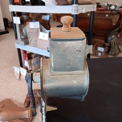 DUPLEX RECORD CAST IRON FOOD OR NUT GRINDER