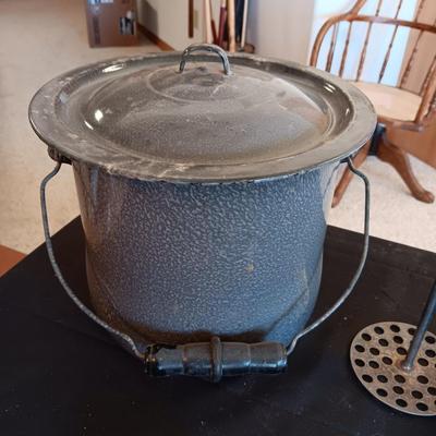 VINTAGE KITCHEN ITEMS