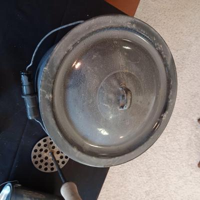 VINTAGE KITCHEN ITEMS