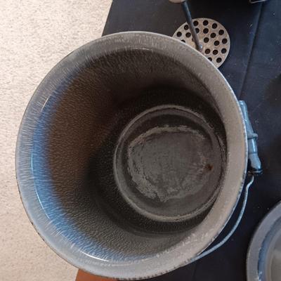 VINTAGE KITCHEN ITEMS