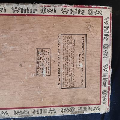 A COLLECTION OF CIGAR BOXES