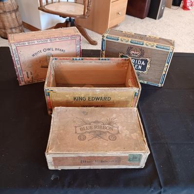 A COLLECTION OF CIGAR BOXES