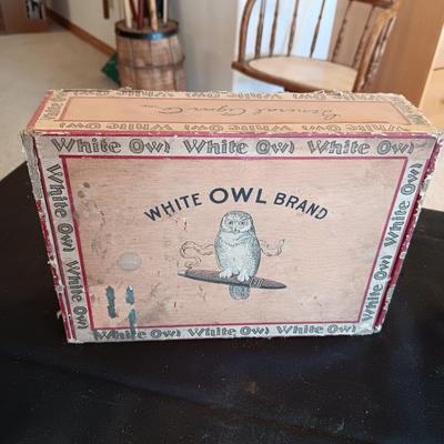 A COLLECTION OF CIGAR BOXES