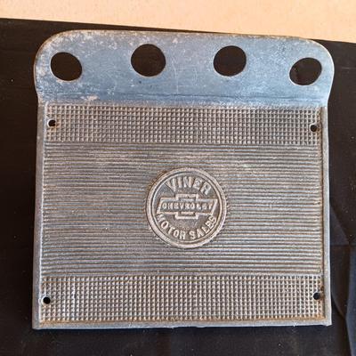 VINTAGE CHEVROLET CAR PART AND AN AUTO SPOT LIGHT