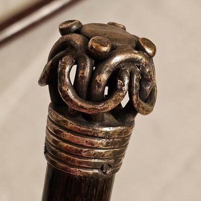 Black Lacquer Walking Stick & More (BD-JS)