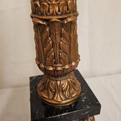 Brass/Marble Cherub Base Stained Glass Lamp (BD-JS)