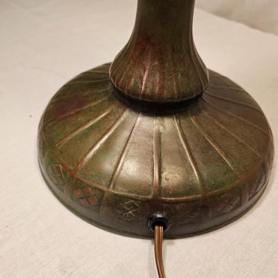 Dragonfly Themed Stained Glass Table Lamp (BD-JS)