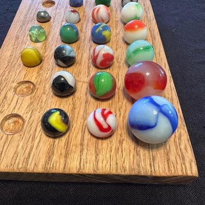 ASSORTMENT OF VINTAGE COLLECTIBLE MARBLES