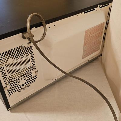 G.E. Microwave Oven (BD-JS)