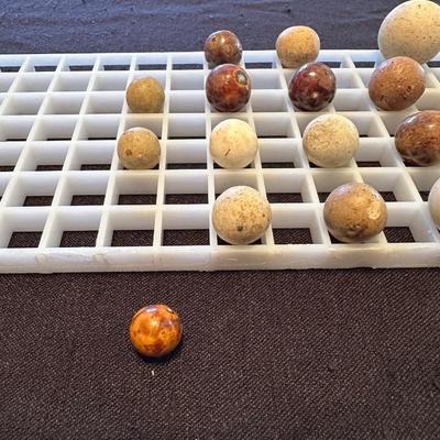 COLLECTIBLE MARBLES (6)