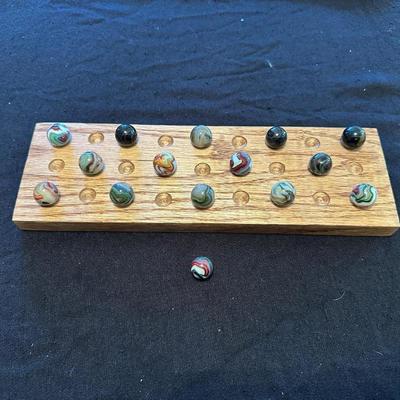 COLLECTIBLE MARBLES (8)