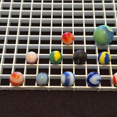 COLLECTIBLE MARBLES (10)