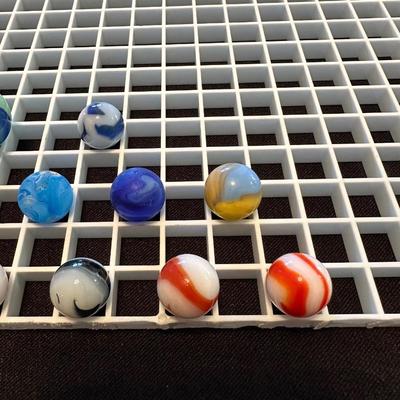 COLLECTIBLE MARBLES (10)