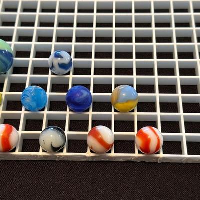 COLLECTIBLE MARBLES (10)