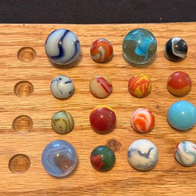 COLLECTIBLE MARBLES (12)