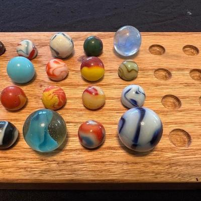 COLLECTIBLE MARBLES (12)