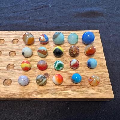 COLLECTIBLE MARBLES (14)