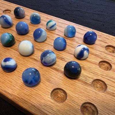 COLLECTIBLE MARBLES (16)