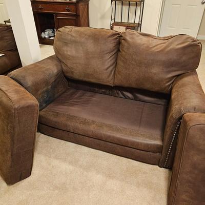 Lane Faux Leather Brown Loveseat (BD-JS)