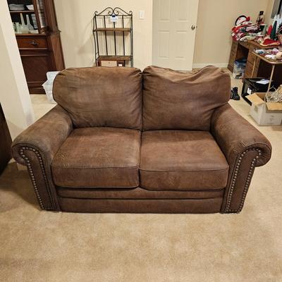Lane Faux Leather Brown Loveseat (BD-JS)