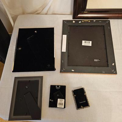 Assortment of Miscellaneous Wood & Metal Frames (BD-JS)