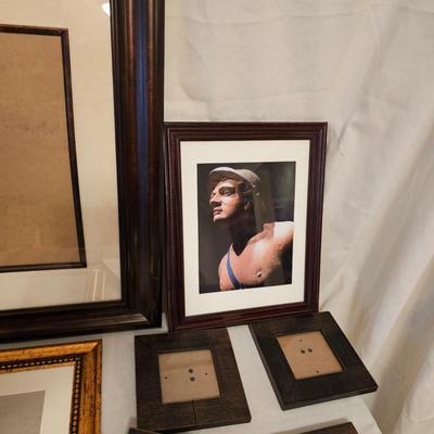 Assortment of Miscellaneous Wood & Metal Frames (BD-JS)