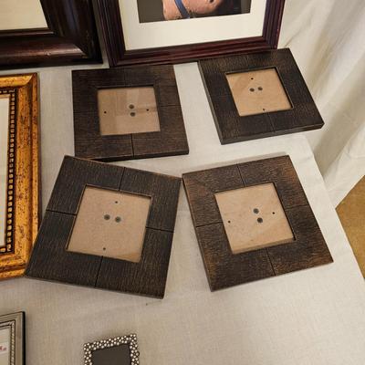 Assortment of Miscellaneous Wood & Metal Frames (BD-JS)