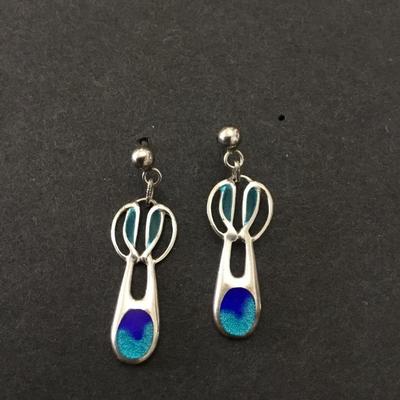 Beautiful, vintage, 925 sterling silver dangle earrings
