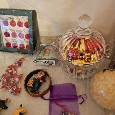 Single & Boxed Ornaments & More (BD-JS)