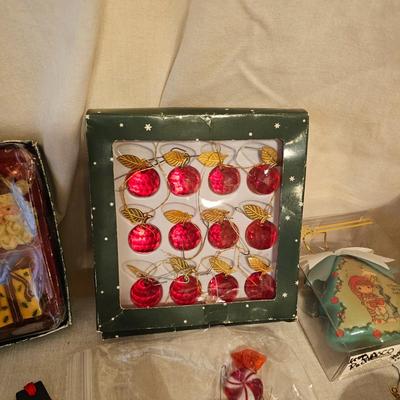 Single & Boxed Ornaments & More (BD-JS)