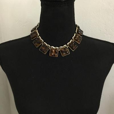 Vintage, Silver toned lucite type necklace