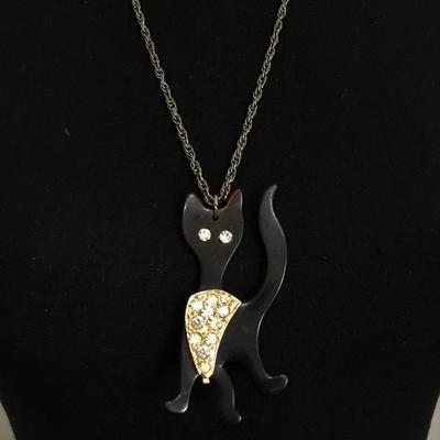 Super cute, vintage cat pendant with rhinestones and silver tone chain necklace