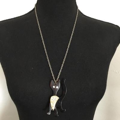 Super cute, vintage cat pendant with rhinestones and silver tone chain necklace