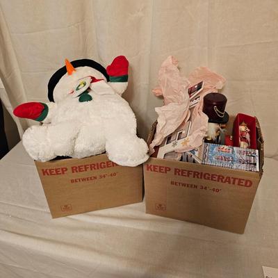 Christmas Linens, Nutcrackers & More (BD-JS)