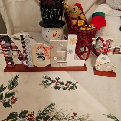 Christmas Linens, Nutcrackers & More (BD-JS)