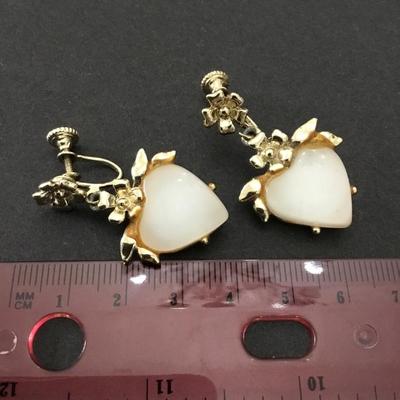Vintage, gold, toned pearl white thermal set heart screw back earrings