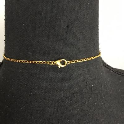 Adorable, vintage cat pendant necklace