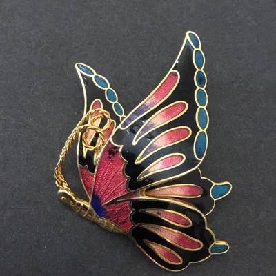 Lovely vintage butterfly cloisonné brooch