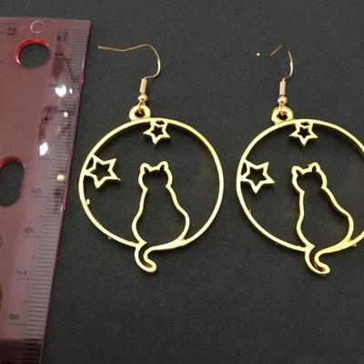 Super cute, gold tone, cat star hoop, earrings