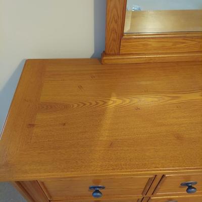 Liberty Furniture Oak Ridge Dresser w/ Mirror (PB-BBL)