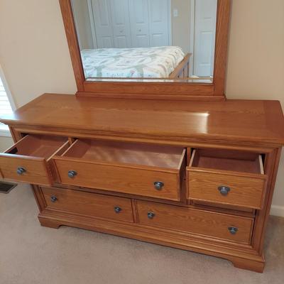 Liberty Furniture Oak Ridge Dresser w/ Mirror (PB-BBL)