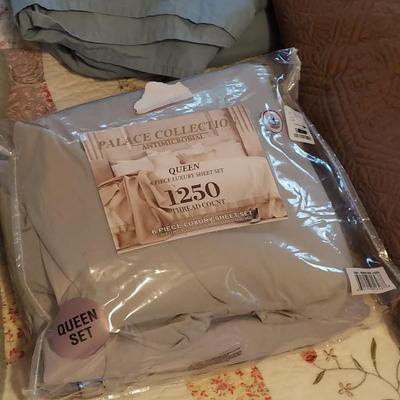 Variety of Queen Bedding (PB-BBL)