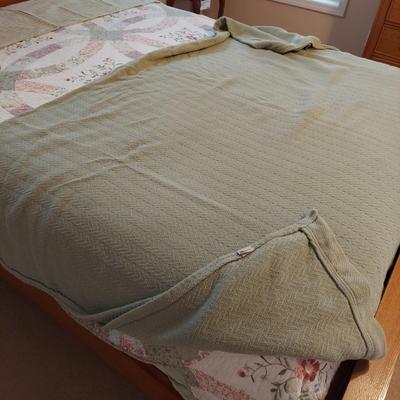 Variety of Queen Bedding (PB-BBL)