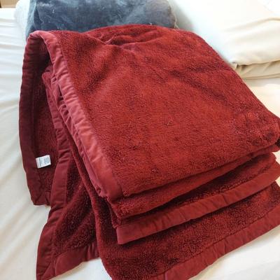 Blankets by LL Bean & More (PB-BBL)