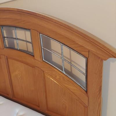 Queen Size Liberty Furniture Oak Ridge Bed Frame (PB-BBL)