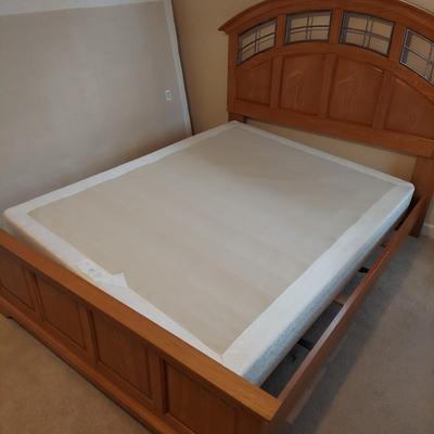 Queen Size Liberty Furniture Oak Ridge Bed Frame (PB-BBL)