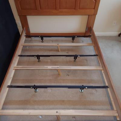 Queen Size Liberty Furniture Oak Ridge Bed Frame (PB-BBL)