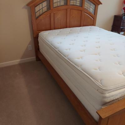 Queen Size Liberty Furniture Oak Ridge Bed Frame (PB-BBL)