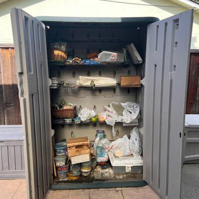 large Veritcal Rubbermaid resin storage shed contents not included